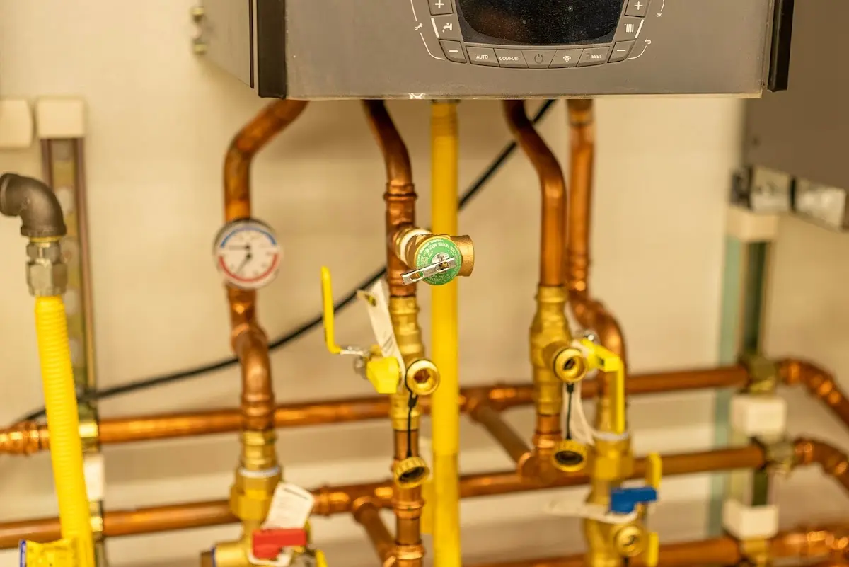 Licensed technician providing Pipe Repair for a homeowner in Kirtland